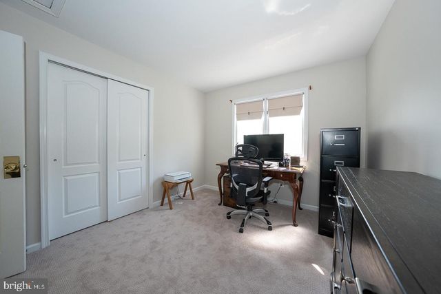 318 LONG RIDGE LN, Exton, PA 19341
