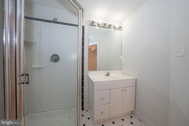 318 LONG RIDGE LN, Exton, PA 19341