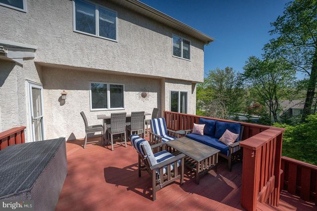318 LONG RIDGE LN, Exton, PA 19341