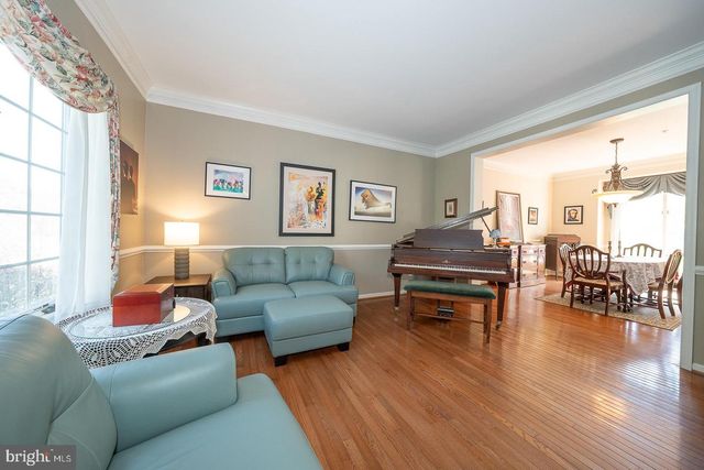 318 LONG RIDGE LN, Exton, PA 19341