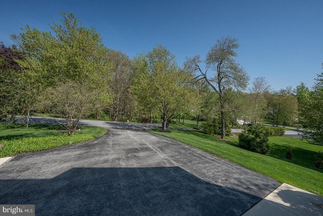 318 LONG RIDGE LN, Exton, PA 19341