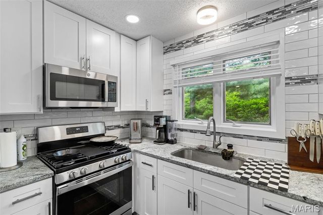 13215 Copper Kettle Court, St Louis, MO 63146