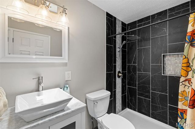 13215 Copper Kettle Court, St Louis, MO 63146