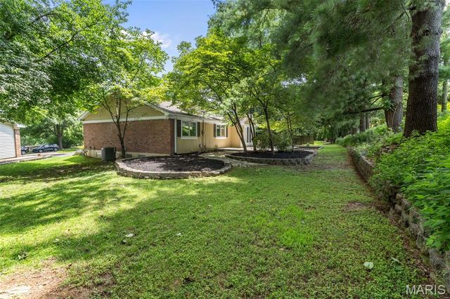 13215 Copper Kettle Court, St Louis, MO 63146