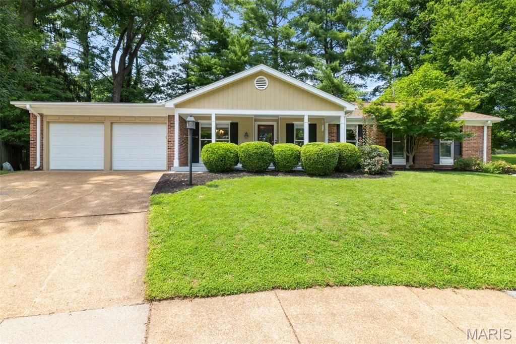13215 Copper Kettle Court, St Louis, MO 63146