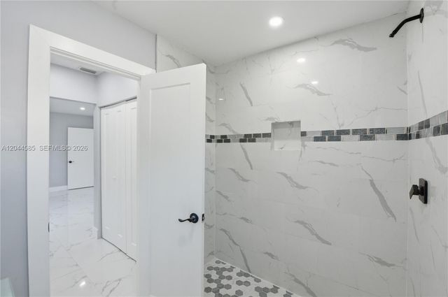 12475 NW 10th Ave, North Miami, FL 33168