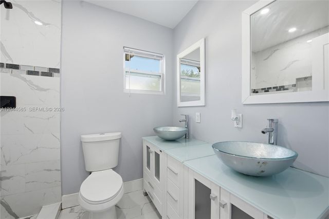 12475 NW 10th Ave, North Miami, FL 33168