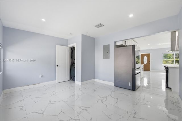 12475 NW 10th Ave, North Miami, FL 33168