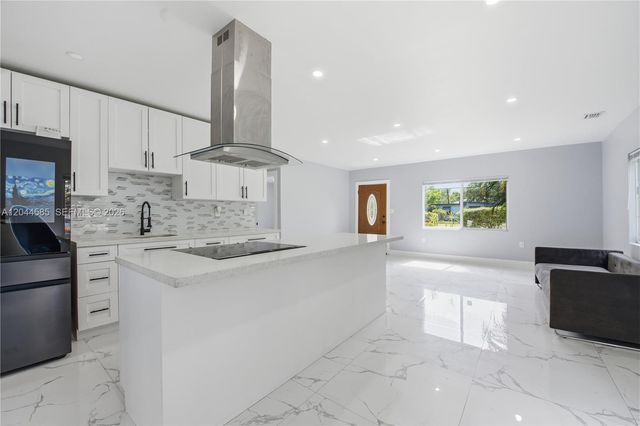 12475 NW 10th Ave, North Miami, FL 33168