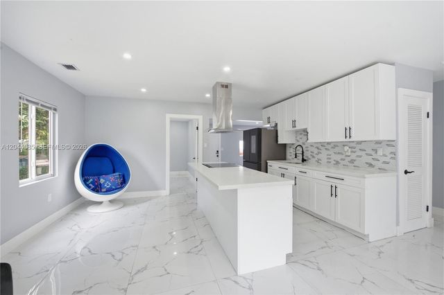 12475 NW 10th Ave, North Miami, FL 33168