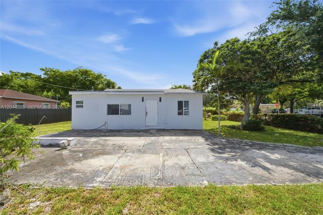 12475 NW 10th Ave, North Miami, FL 33168