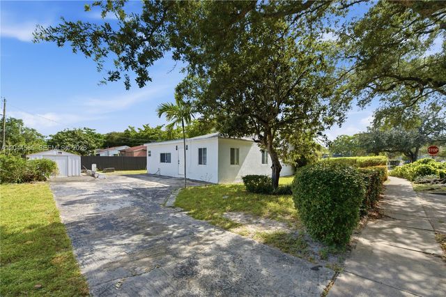 12475 NW 10th Ave, North Miami, FL 33168
