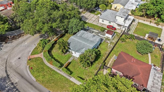 12475 NW 10th Ave, North Miami, FL 33168