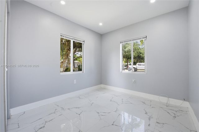 12475 NW 10th Ave, North Miami, FL 33168