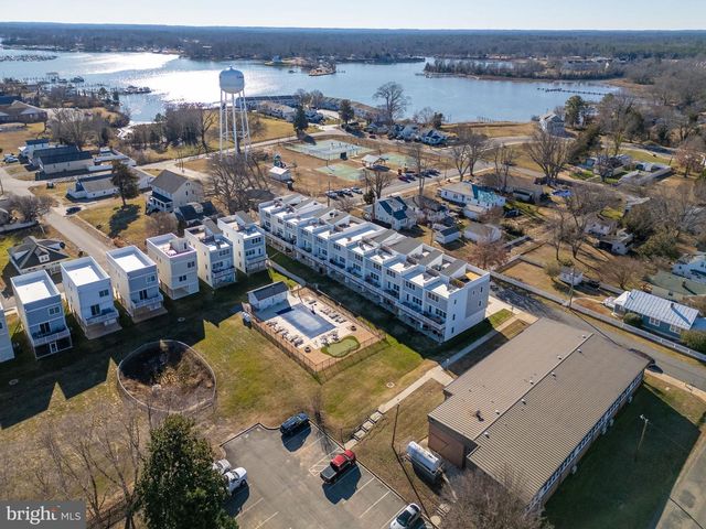 308 DOUGLAS AVE, Colonial Beach, VA 22443