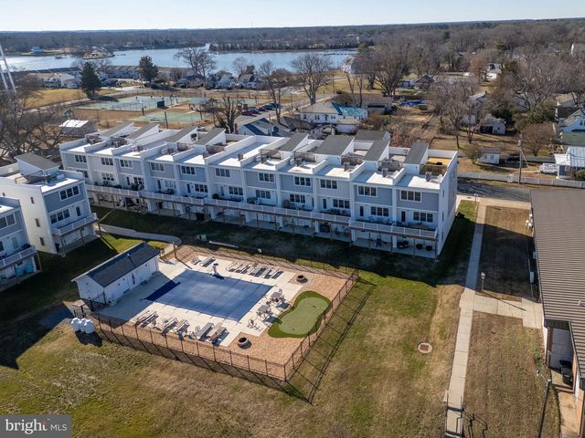 308 DOUGLAS AVE, Colonial Beach, VA 22443