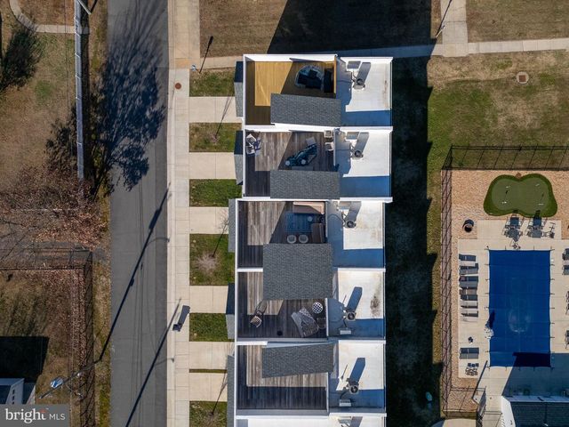 308 DOUGLAS AVE, Colonial Beach, VA 22443