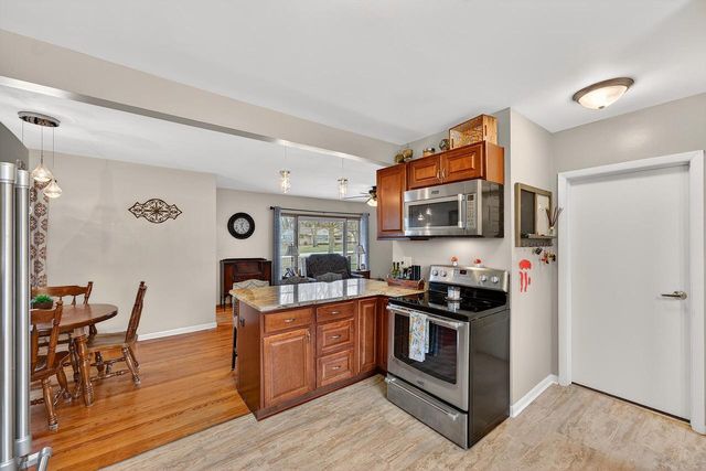 2315 S Lombardy LANE, New Berlin, WI 53151