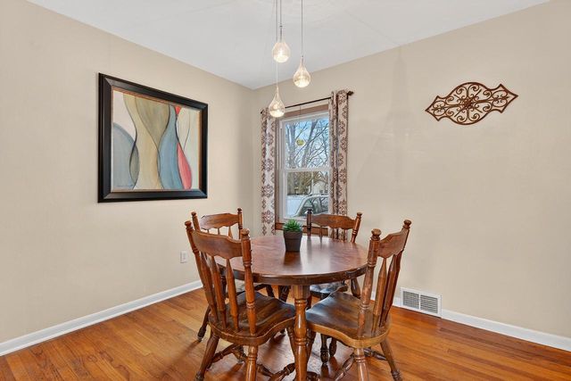 2315 S Lombardy LANE, New Berlin, WI 53151