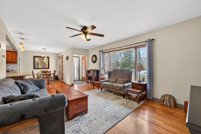 2315 S Lombardy LANE, New Berlin, WI 53151