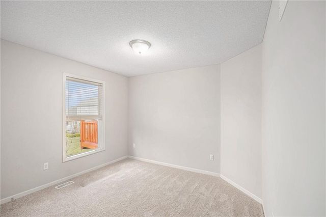 4004 SW Evergreen Lane, Lee's Summit, MO 64082