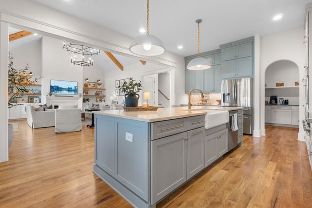 2194 Burgin Drive, Thompsons Station, TN 37179