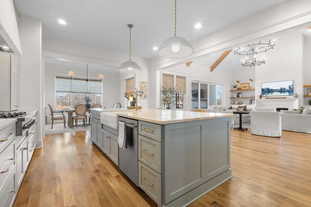 2194 Burgin Drive, Thompsons Station, TN 37179