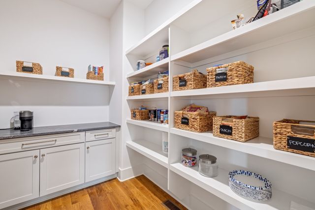 2194 Burgin Drive, Thompsons Station, TN 37179