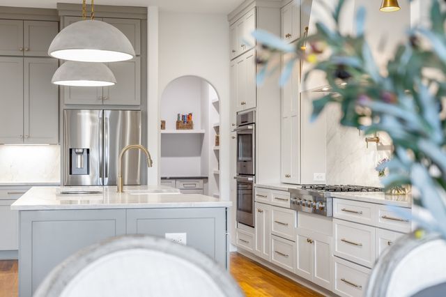 2194 Burgin Drive, Thompsons Station, TN 37179