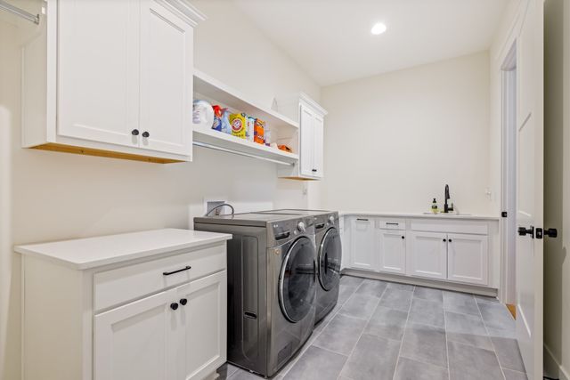 2194 Burgin Drive, Thompsons Station, TN 37179