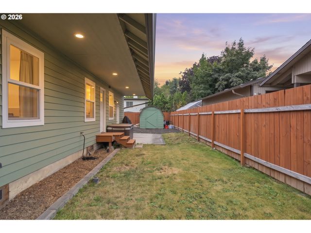 202 Se 3rd Ave, Battle Ground, WA 98604