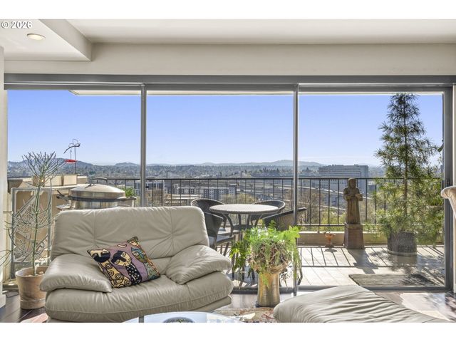 2211 Sw 1ST Ave 1104, Portland, OR 97201