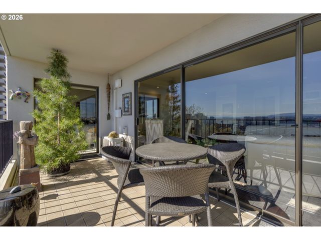 2211 Sw 1ST Ave 1104, Portland, OR 97201