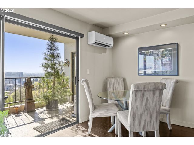 2211 Sw 1ST Ave 1104, Portland, OR 97201