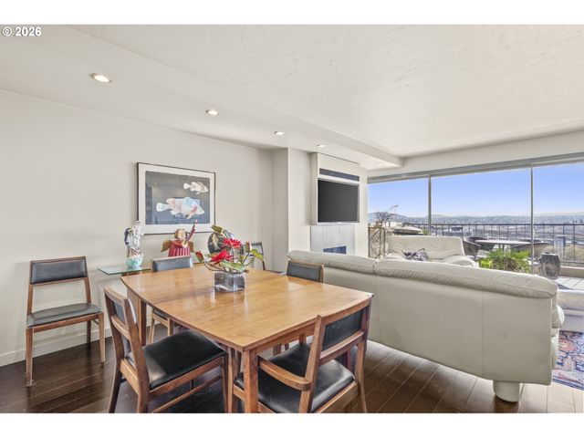 2211 Sw 1ST Ave 1104, Portland, OR 97201