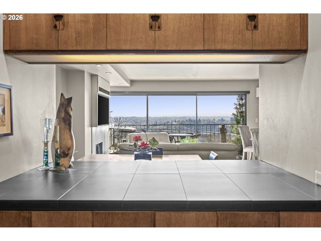 2211 Sw 1ST Ave 1104, Portland, OR 97201