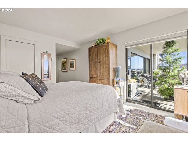 2211 Sw 1ST Ave 1104, Portland, OR 97201