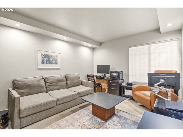 2211 Sw 1ST Ave 1104, Portland, OR 97201