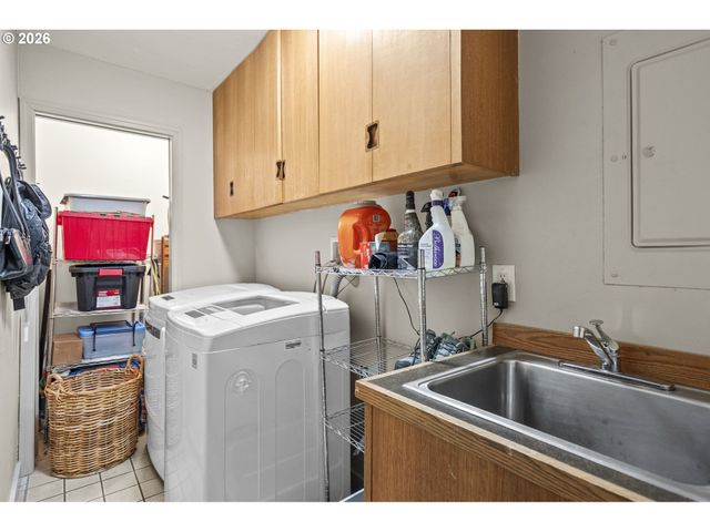 2211 Sw 1ST Ave 1104, Portland, OR 97201