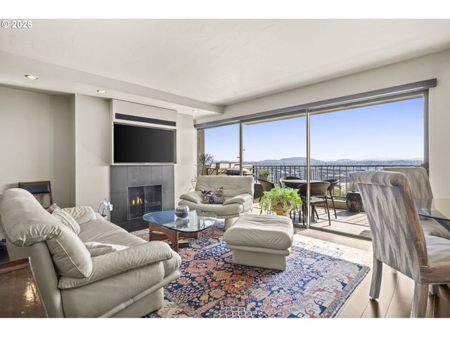 2211 Sw 1ST Ave 1104, Portland, OR 97201