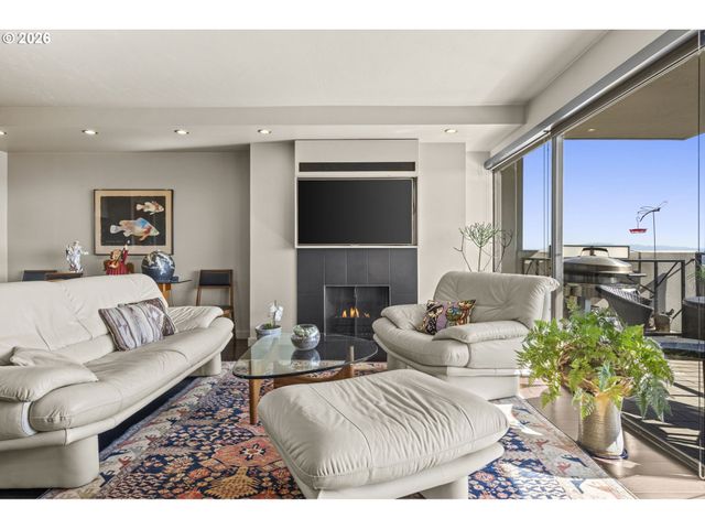 2211 Sw 1ST Ave 1104, Portland, OR 97201