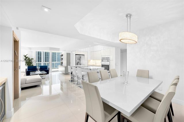 4779 Collins Ave 908, Miami Beach, FL 33140