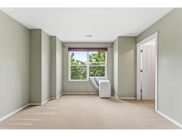 2137 Ne SHEFFIELD Ave, Hillsboro, OR 97006