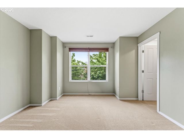 2137 Ne SHEFFIELD Ave, Hillsboro, OR 97006