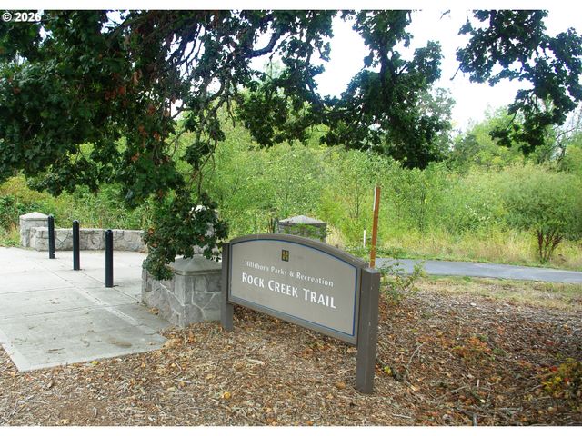 2137 Ne SHEFFIELD Ave, Hillsboro, OR 97006