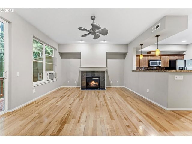 2137 Ne SHEFFIELD Ave, Hillsboro, OR 97006