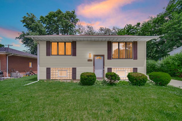 6131 Pennsylvania Street, Merrillville, IN 46410