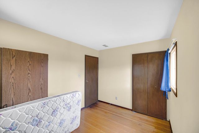 6131 Pennsylvania Street, Merrillville, IN 46410