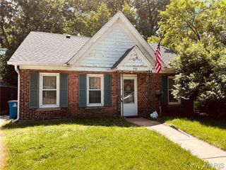 807 College Avenue, Alton, IL 62002