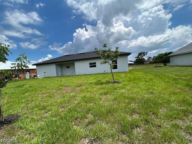 1701 NE 44th TER, Cape Coral, FL 33909